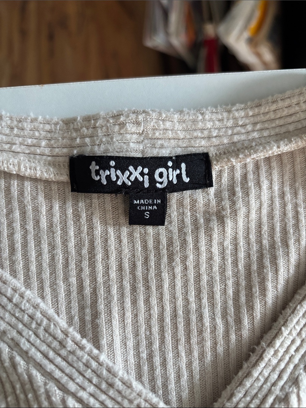 2 Ribbed V-Neck Button Cardigan - Light Blue & Beige - Picture 10 of 10